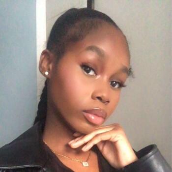 Babysitter in Rueil-Malmaison: Christinel