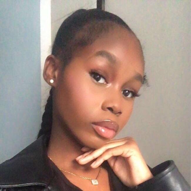 Babysitter in Rueil-Malmaison: Christinel