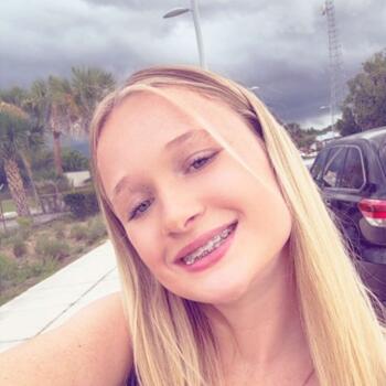 Babysitter in Cape Coral: Riley