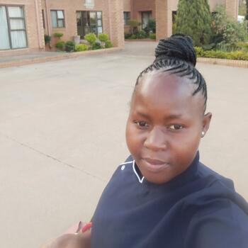 Babysitter in Pretoria: Angela Rosemary