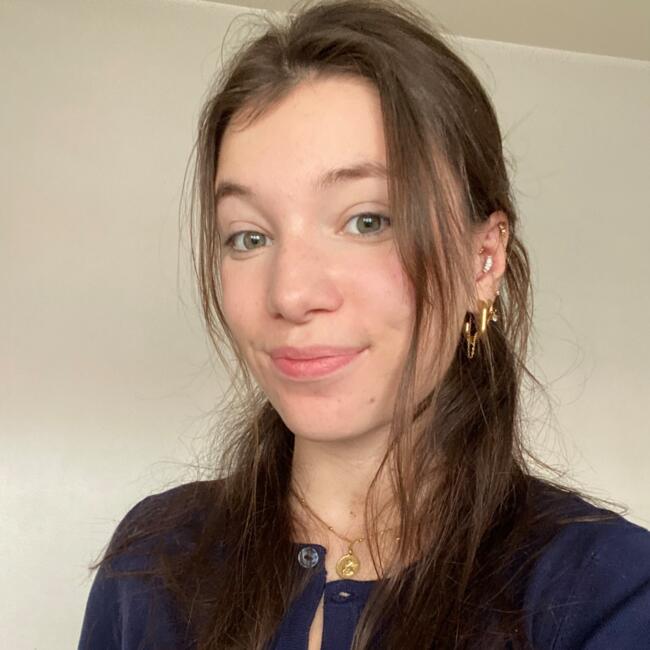 Babysitter in Rennes: Agathe