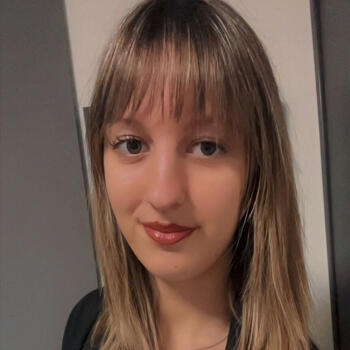 Babysitter Beringen: Emily