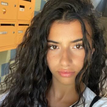 Babysitter in Le Luc: Soukaïna