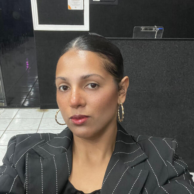 Babá em Poá (São Paulo): Kariny