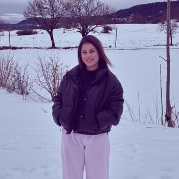 Babysitter in Écully: Yasmine