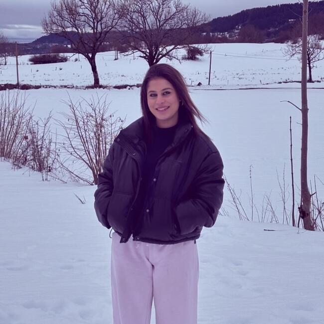 Babysitter in Écully: Yasmine