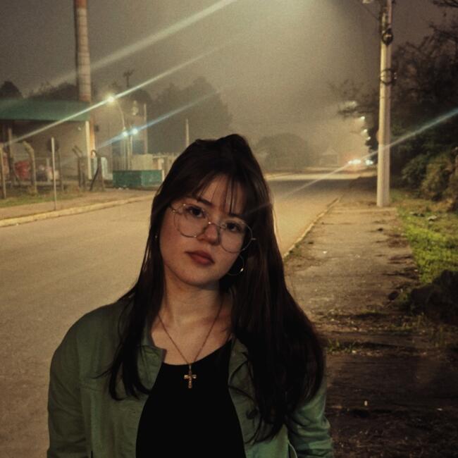 Babá em Pelotas: Pâmela