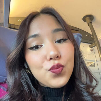 Baby-sitter Villefranche-sur-Saône: Lena