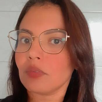 Babysitter in Praia Grande: Ana