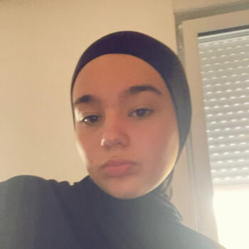 Babysitter Onnaing: Sirhyana