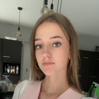 Babysitter Rhoon: Eline