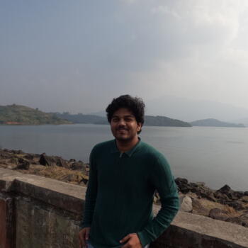 हैदराबाद में बेबीसिटर: Satya