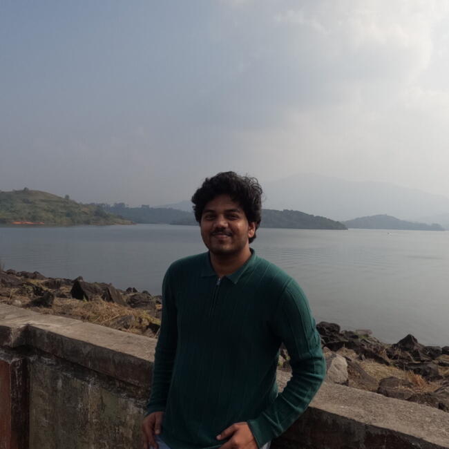 हैदराबाद में बेबीसिटर: Satya