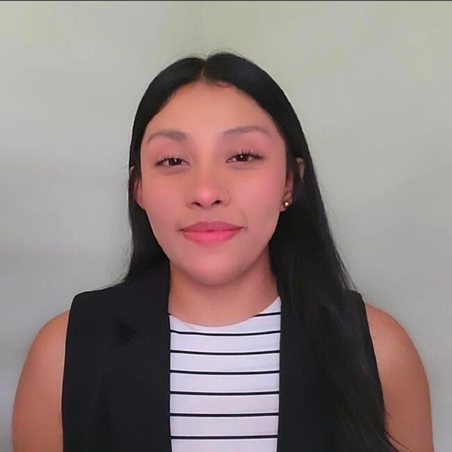 Babysitter in San Salvador: Ruhamy