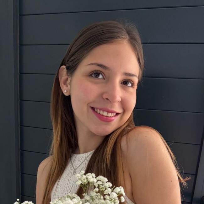 Babysitter em Caniço: Samantha