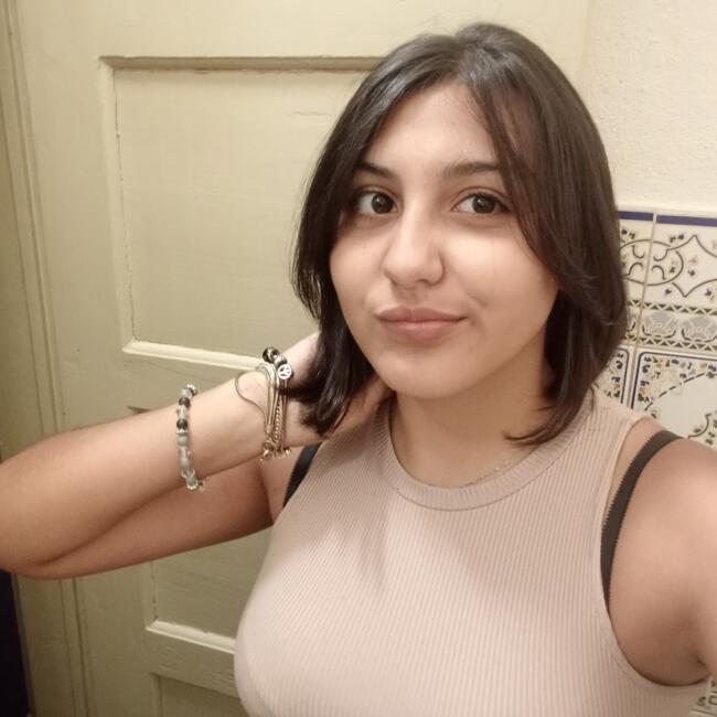 Babysitter in Lisbon: Gabriela