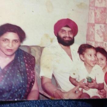 Babysitting job in Oshawa: babysitting job Manpreet