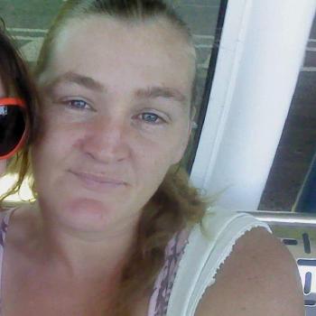 Babysitter in Rockingham: Valerie