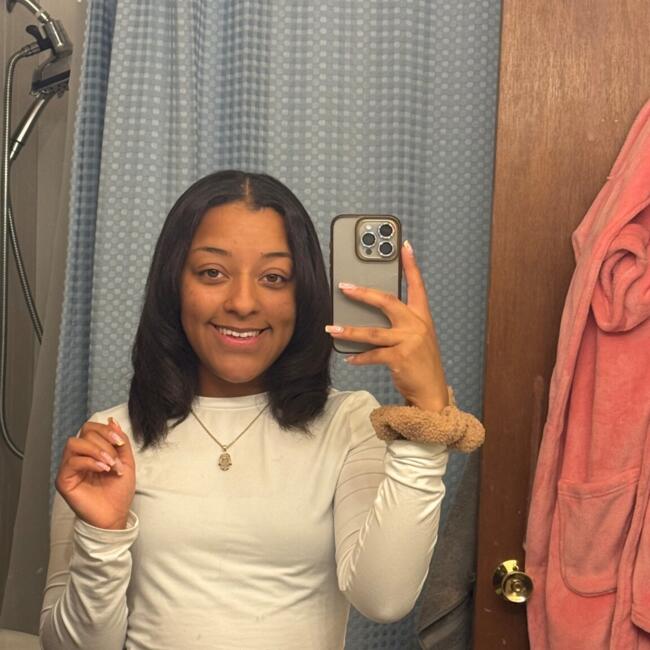 Nanny in Aurora: Kiara