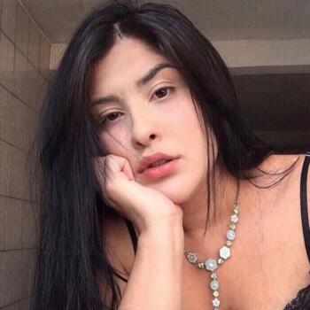 Babá em Cotia: Daniele