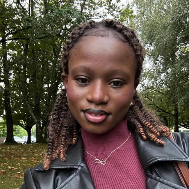 Babysitter in Charleville-Mézières: Sann-jinna