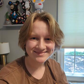 Babysitter in Raleigh: Mason