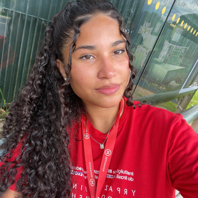 Babá em Brasília: Nádia