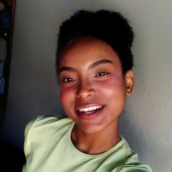 Babysitter Caracas: Genesis Fayaro