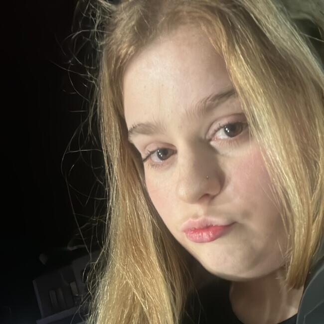 Babysitter in Manchester: Alicia