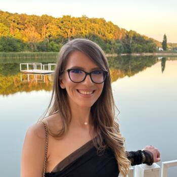Babysitter in Valea Lupului: Andreea