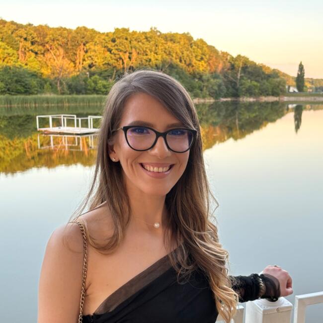 Babysitter in Valea Lupului: Andreea