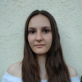 Baby-sitter in Bois-Colombes: Mathilde