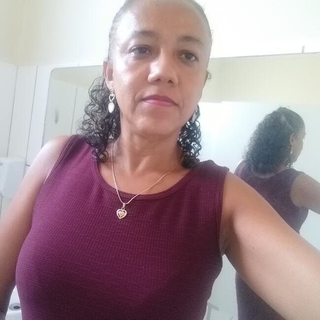 Babysitter in Caucaia: Adriana Ribeiro