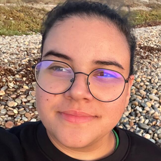 Babysitter in Cepoy: Maria