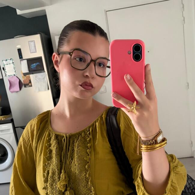 Babysitter in Lyon: Agathe