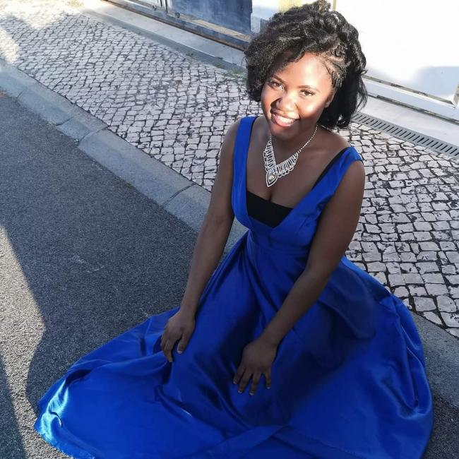 Baby-sitter in Amadora: Sydna