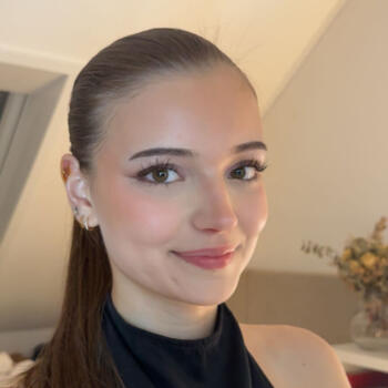 Babysitter in Berlin: Alina Marie