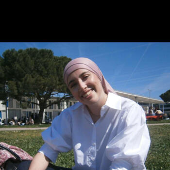 Babysitter in The Hague: Narimene