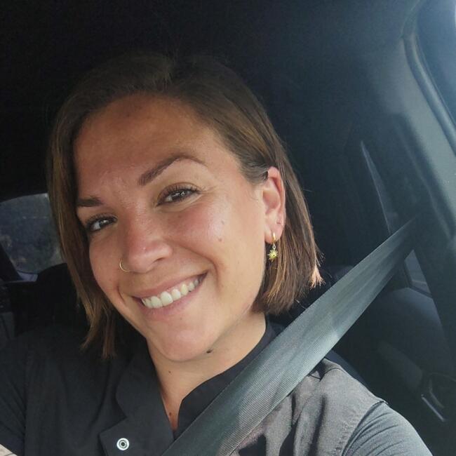 Babysitter in Saint-Cannat: Axelle