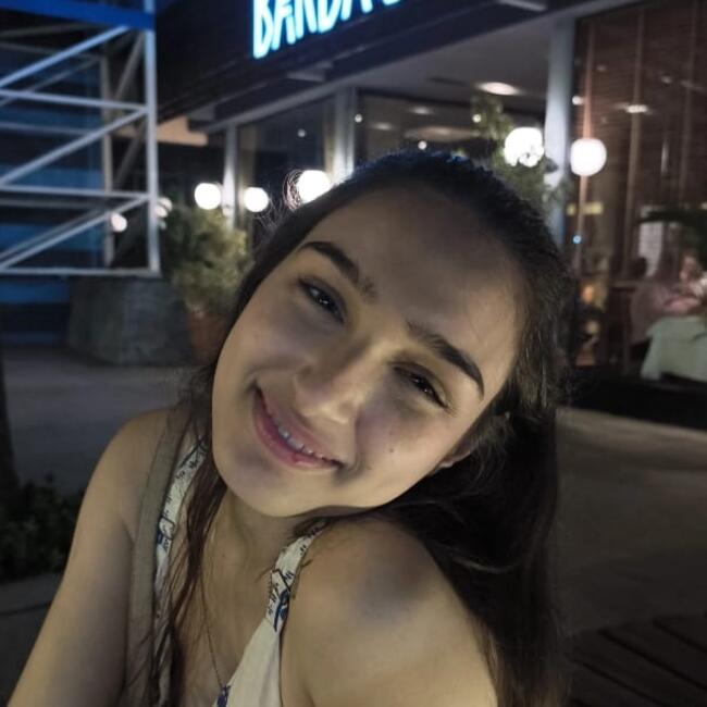 Babysitter in Hortolândia: Maria