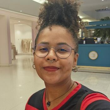 Babá em Brasília: Poliana