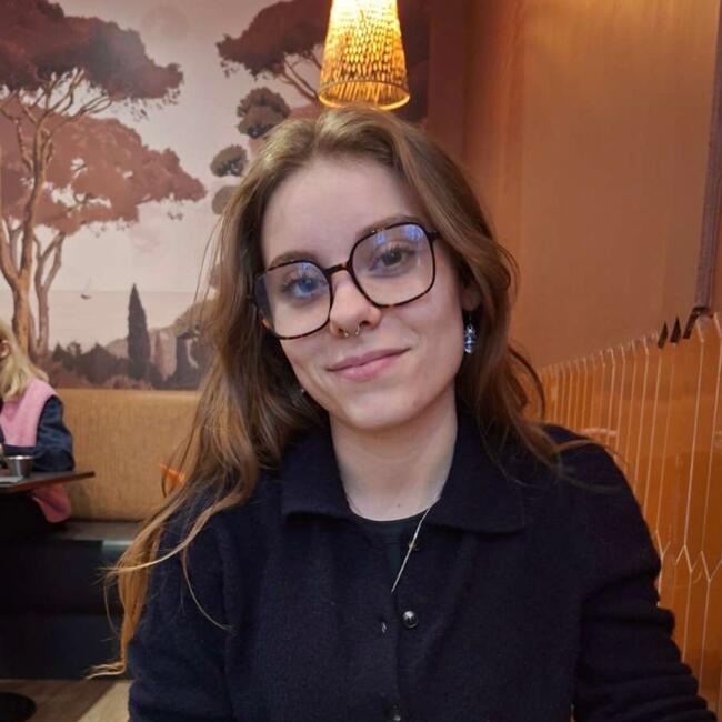 Babysitter in Rouen: Camille