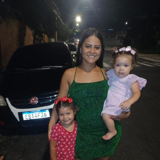 Babysitting job in São Paulo: GISELE