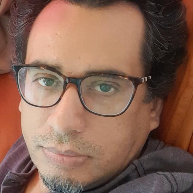 Emprego de babá em Dourados: Ernesto