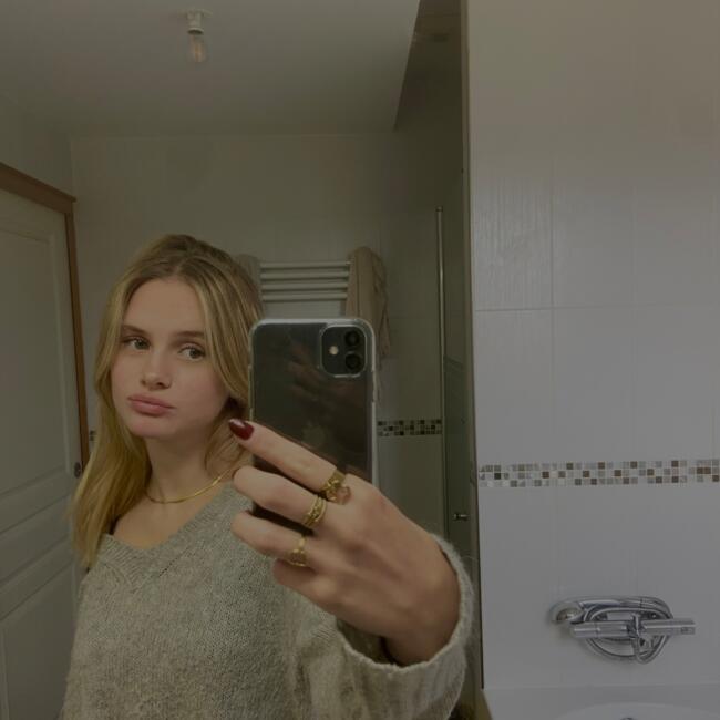 Babysitter in Saclay: Elia