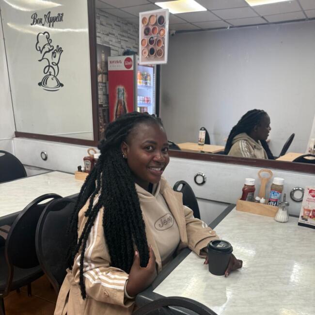 Babysitter in London: Ayande