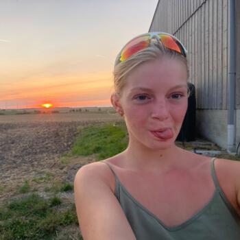 Babysitter in Neuville-aux-Bois: Lison