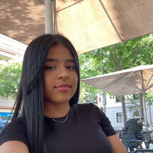 Canguro en San Feliú de Llobregat: Valentina