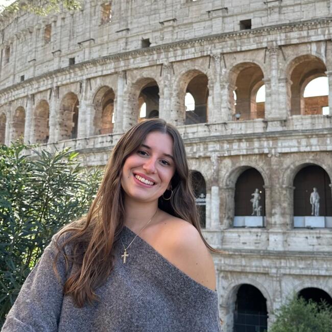 Babysitter in Seville: Paula