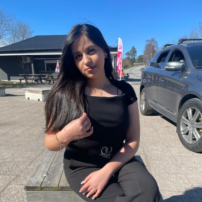 Babysitter in Västerås: Nada